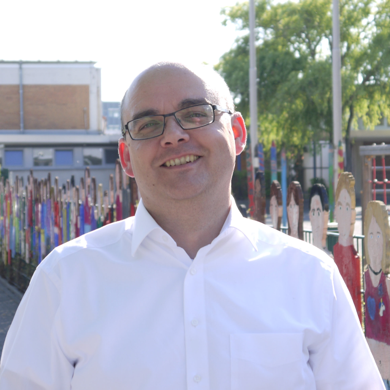  Uwe Albert